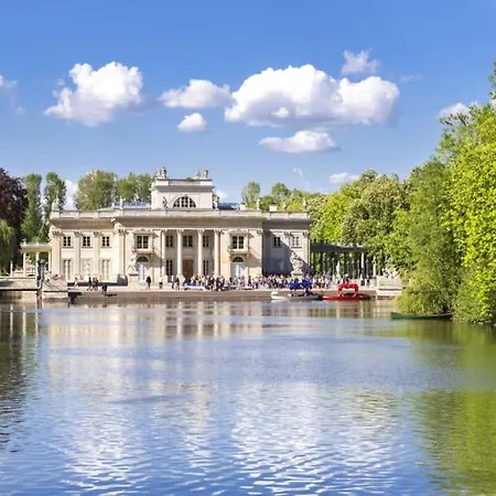 Royal Lazienki. Beautiful By The Park. Apartman Varsó